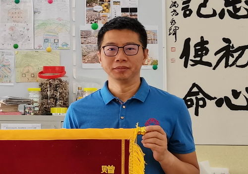 中山市僑聯(lián)派駐肇慶市封開縣長崗鎮(zhèn)、小圩村工作隊隊員李海龍.jpg