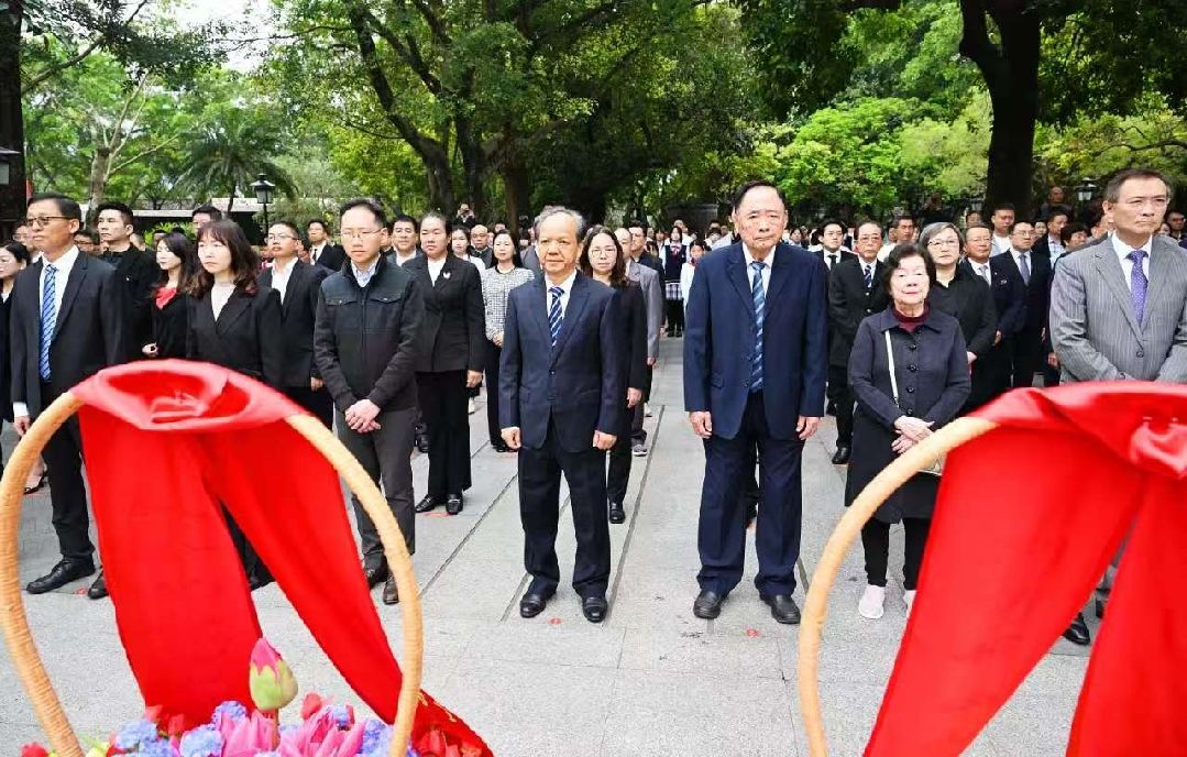 _cgi-bin_mmwebwx-bin_webwxgetmsgimg__&MsgID=892745