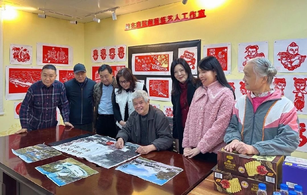 _cgi-bin_mmwebwx-bin_webwxgetmsgimg__&MsgID=942981