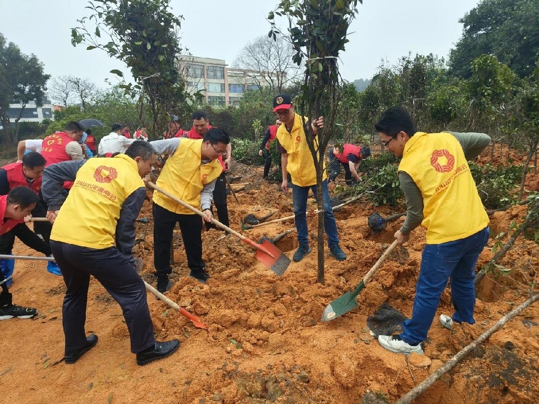 _cgi-bin_mmwebwx-bin_webwxgetmsgimg__&MsgID=529401