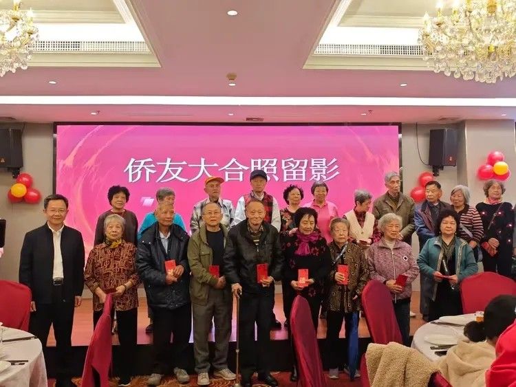 _cgi-bin_mmwebwx-bin_webwxgetmsgimg__&MsgID=329790