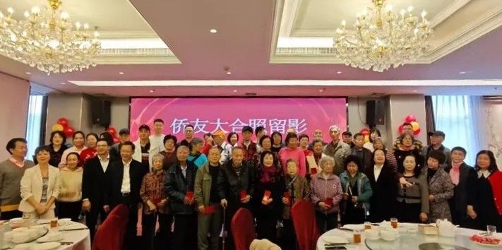 _cgi-bin_mmwebwx-bin_webwxgetmsgimg__&MsgID=876736